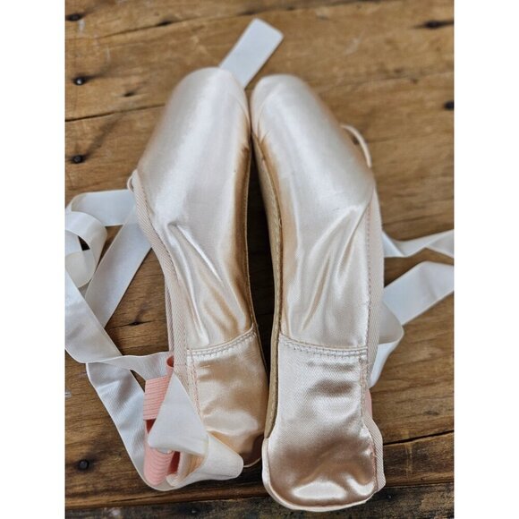 New Grishko Maya Pointe Ballet Shoes Size 5.0 Med Pink - Picture 7 of 8